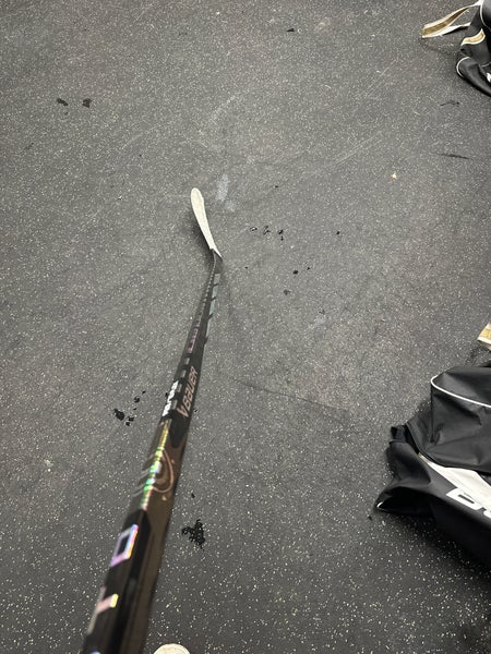 Senior Left Hand P28 Proto-R Hockey Stick