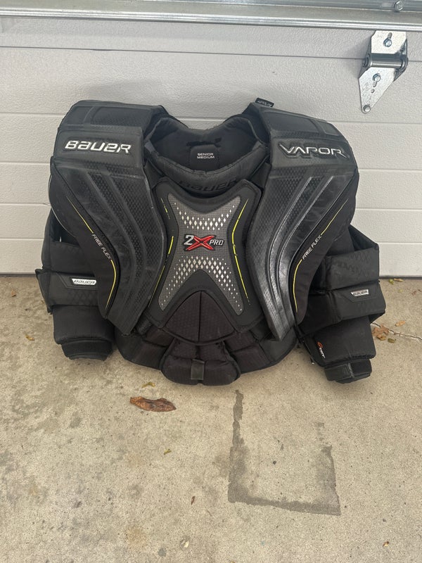 Used Bauer Classic Goalie Chest Protector Junior Large (Has Wear