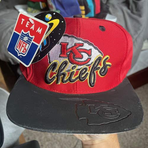 Vintage New 1997 Kansas City Chiefs Drew Pearson 3D Raised Print Snapback Hat