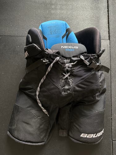 Senior Small Bauer  Nexus 1000 Hockey Pants