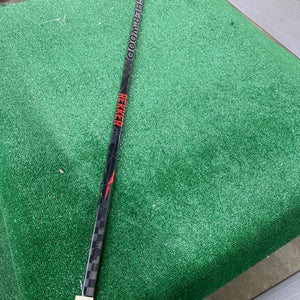 New Senior Sher-Wood Rekker EK365 Right Hockey Stick PP26