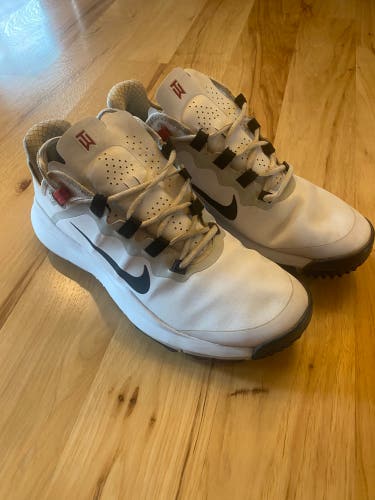 Tiger Woods Nike Golf Shoes White Used Size 9.5 (Women's 10.5)