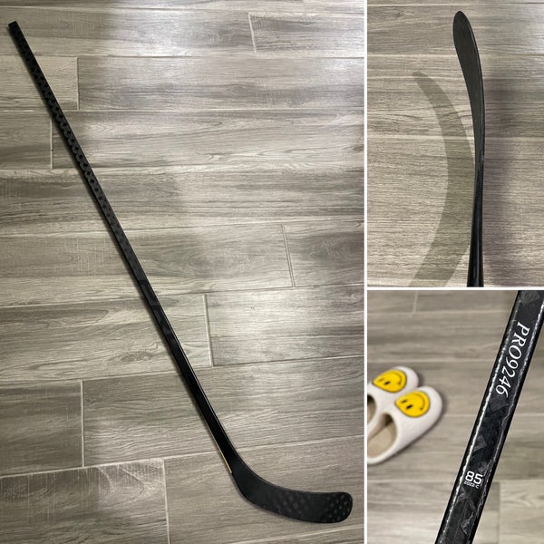 How Tall Should A Hockey Stick Be? - Pro Stock Hockey