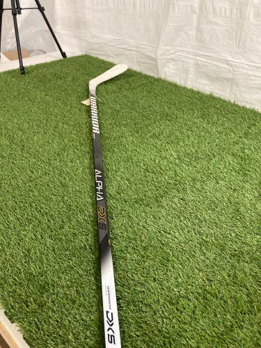 Used Junior Warrior Alpha DX5 Right Hockey Stick W03