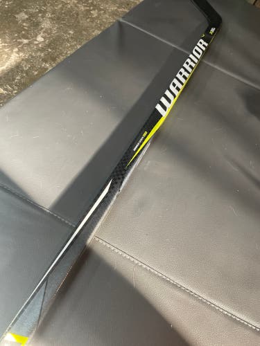 Senior Left Hand W16 Alpha QX Hockey Stick