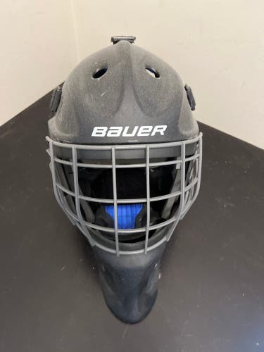 Bauer goalie helmet NME5