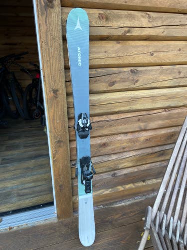 Used 140 cm Skis