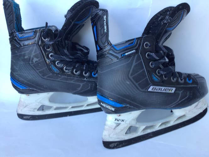 Bauer Nexus 8000 hockey skates with BT steel