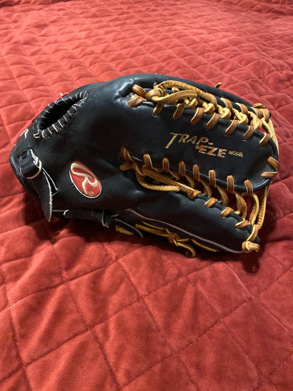 ASICS Baseball Glove Rare! Japanese for Sale in Litchfield Park, AZ -  OfferUp