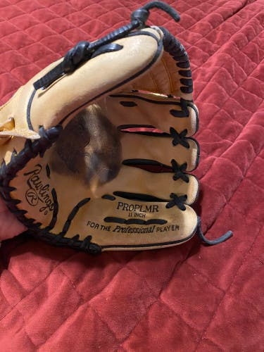 Infield 11" Heart of the Hide Baseball Glove