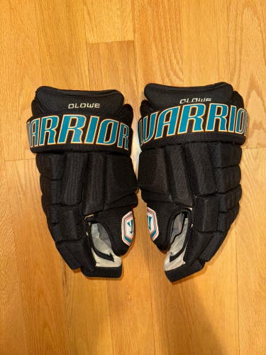 Used Rare Warrior Franchise MIC Pro Stock Ryane Clowe Gloves