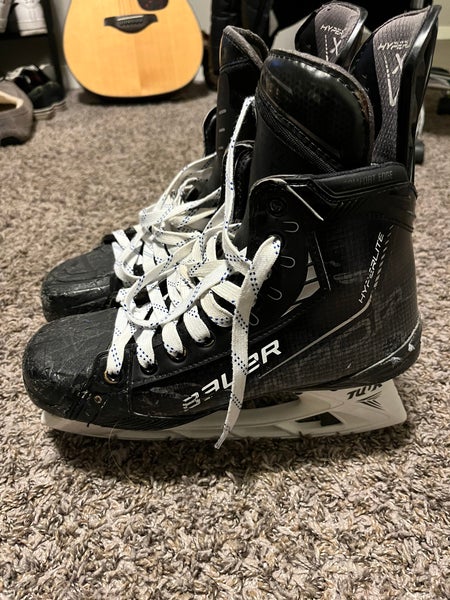 Used Bauer Regular Width Pro Stock Size 8 Vapor Hyperlite Hockey Skates