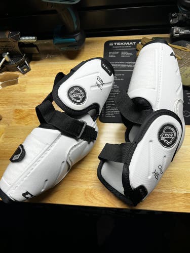 Large CCM (jofa) 19K Elbow Pads (used Once)