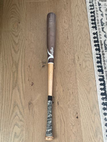 BBCOR Certified Maple (-3) 29 oz 32" V243 Bat