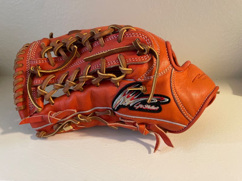 Ip Select Japanese baseball glove | SidelineSwap | Buy and Sell on Ip Select Japanese baseball glove | SidelineSwap | Buy and Sell on