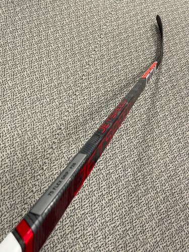 CCM Jetspeed FT6 Pro 75 flex P28 curve right hand stick