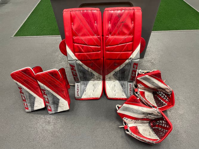 FULL CCM EFLEX 5 NCAA GOALIE SET 34+1 • 2 GLOVE 2 BLOCKER