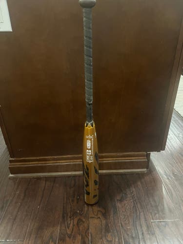 2022 DeMarini Zoa Composite (-8) 23 oz 31"