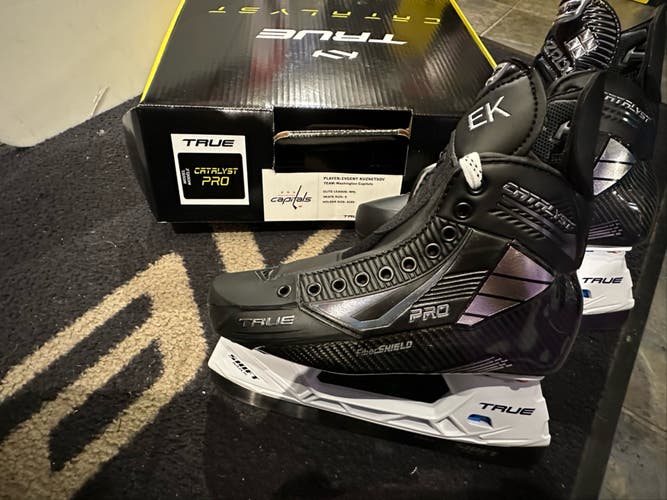 Senior New E. Kuznetsov True Pro Custom Hockey Skates Regular Width Pro Stock Size 9