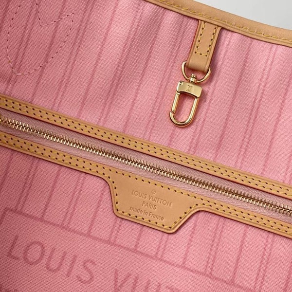 Louis Vuitton Neverfull Checkerboard Handheld Shoulder Bag Cherry