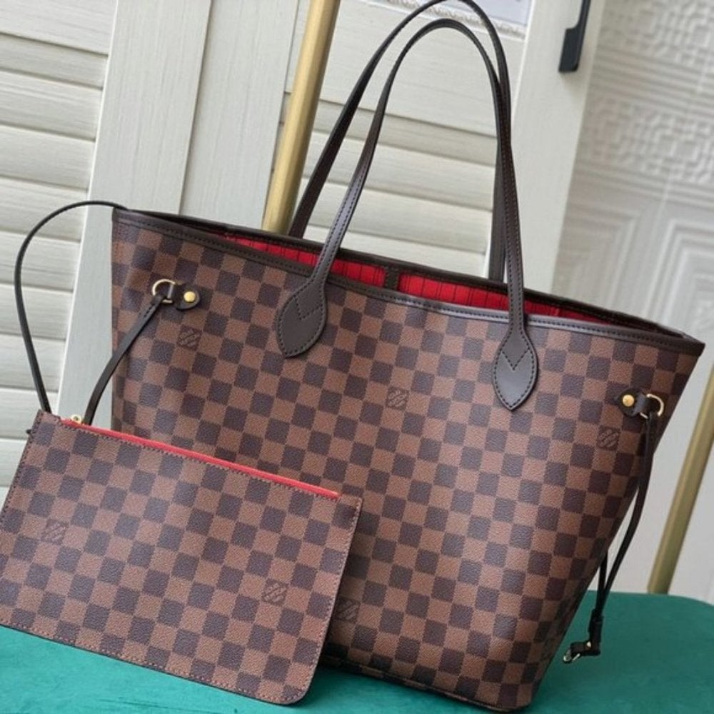 BRAND NEW Louis Vuitton Neverfull MM w/ Cherry Interior for Sale