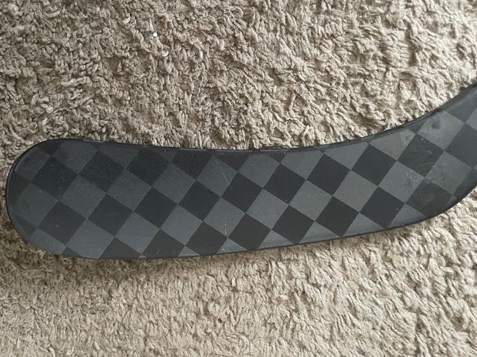 Junior Right Handed P92  Nexus Geo Hockey Stick