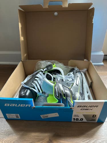 Brand New Bauer GSX SR Hockey Goalie Skates Size 10 Fit 2 (D) Regular Width