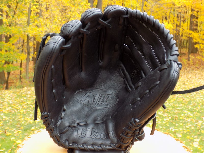 Used Wilson Pitcher's Left Hand Throw A1k Baseball Glove 11.75"