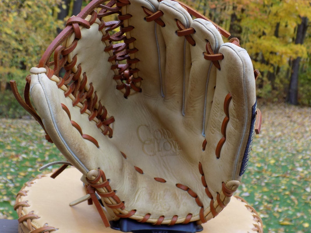 Used Rawlings Outfield Right Hand Throw Gold Glove Elite Baseball Glove 12.75"