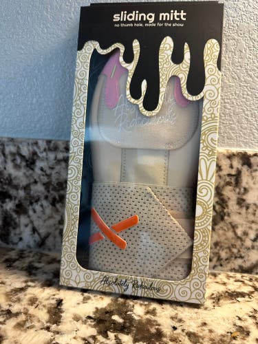 Absolutely Ridiculous sliding mitt