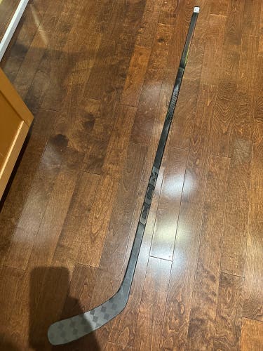 New Right Handed  FT Ghost Hockey Stick