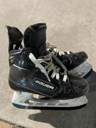 Junior Used Bauer Supreme UltraSonic Hockey Skates 4