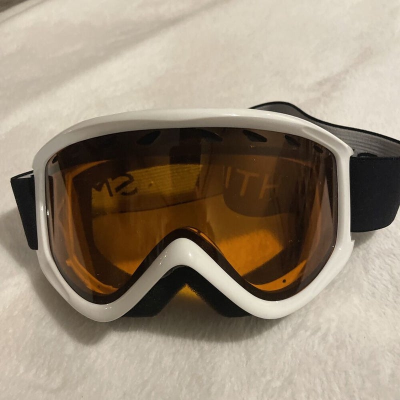 Supreme Smith Goggles Red for Sale in Belleair, FL - OfferUp