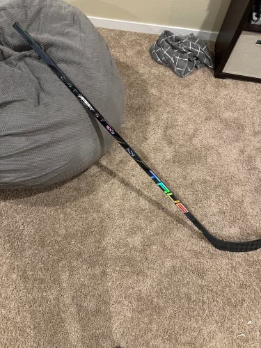 Senior Right Handed TC4  catalyst 9x3 Hockey Stick