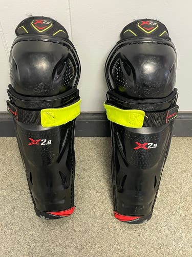 Used Bauer 12" Vapor X2.9 Shin Pads