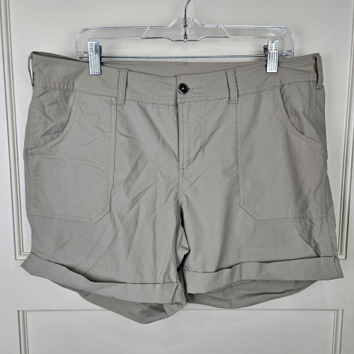 The North Face Shorts Women's Size: 14 Khaki Tan Roll Up Cuffs Stretch Hike Camp