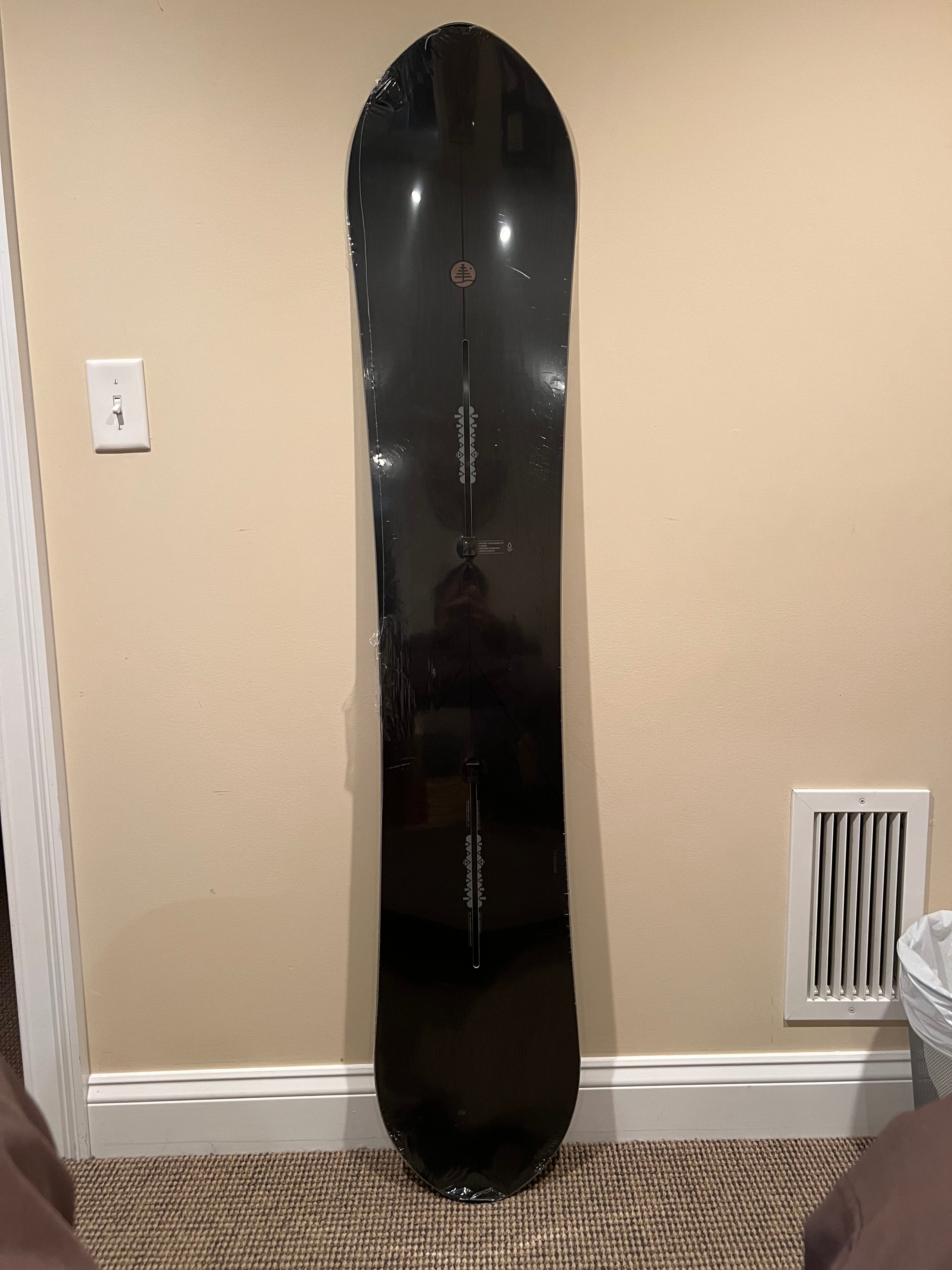 New Burton Snowboard Family Tree Mystery Juice Wagon 157