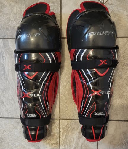 Senior Used Bauer Vapor X700 14" Shin Pads
