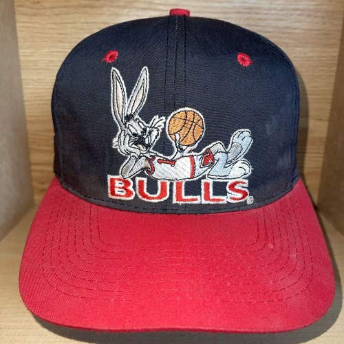 Vintage Chicago Bulls Bugs Bunny Logo 7 NBA Snapback Hat Looney Tunes RARE Cap