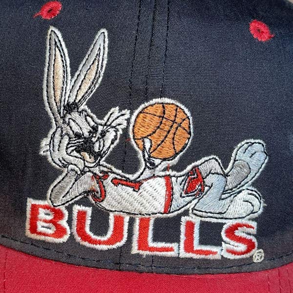 Vintage Chicago Bulls Bugs Bunny Logo 7 NBA Snapback Hat Looney