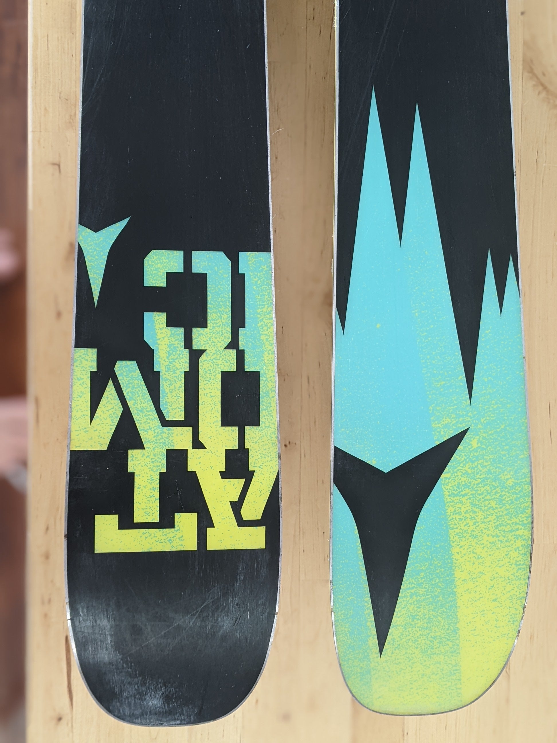 ATOMIC ACCESS 171cm R18.1m 128.5-100-120.5， POWDER ROCKER