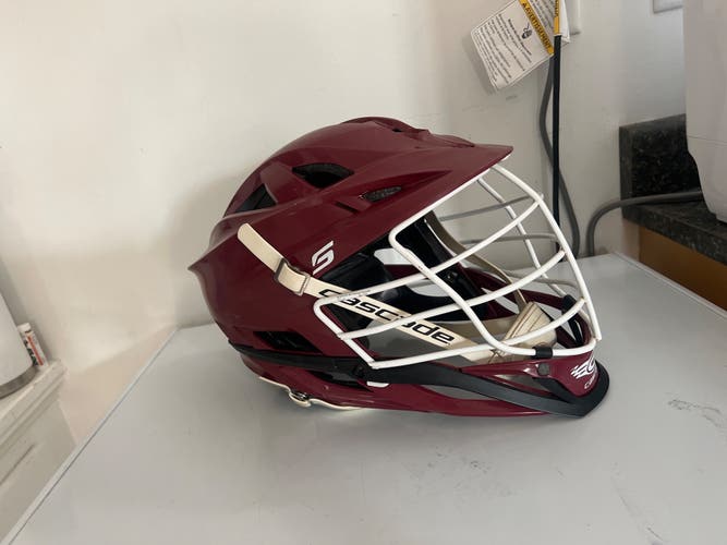 Player's Cascade S Helmet