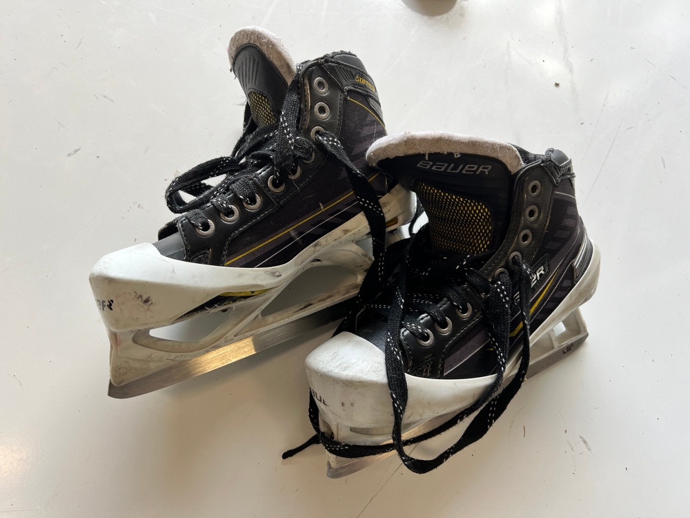 Used Bauer Regular Width  Size 4 Supreme One.9 Hockey Goalie Skates