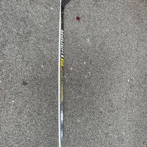 Senior Right Handed P92M Pro Stock Supreme 2S Pro Hockey Stick