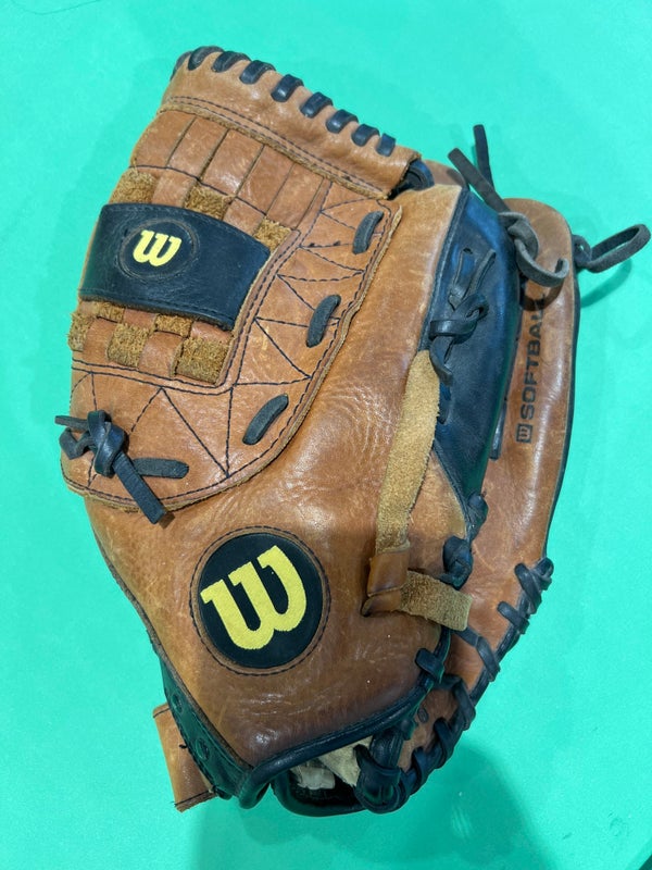 Used Wilson A500 Right Hand Throw Softball Glove 13"