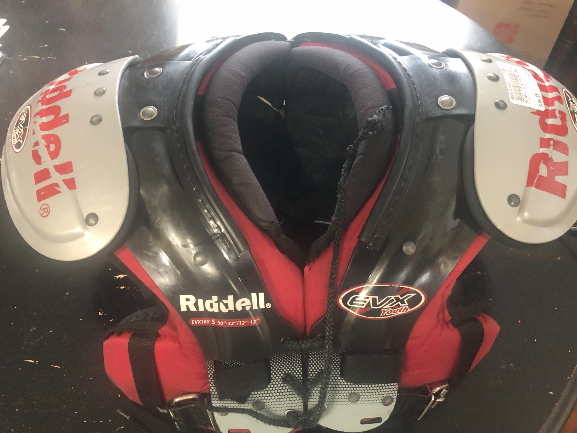 Used Youth Small Riddell Shoulder Pads
