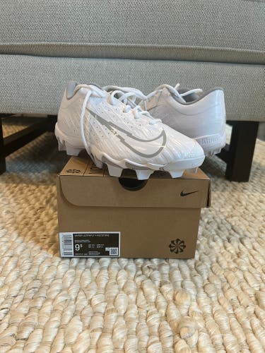 White Men's Molded Cleats Low Top Vapor UltraFly Elite 4