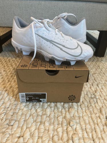 White Men's Molded Cleats Low Top Vapor UltraFly Elite 4