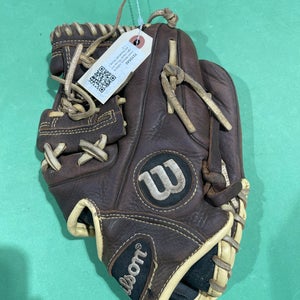 Used Wilson A800 Right Hand Throw Infield Baseball Glove 11.5"