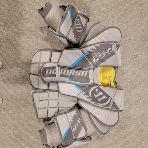 Used Medium Warrior Ritual G5 Goalie Chest Protector